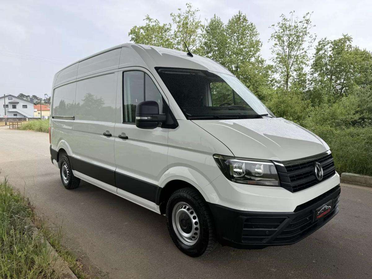 volkswagen-crafter-2022-diesel-2000cc
