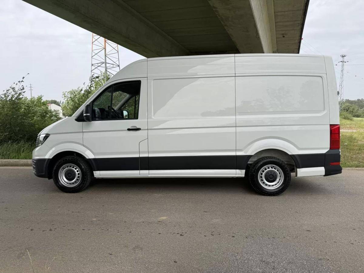 volkswagen-crafter-2022-diesel-2000cc