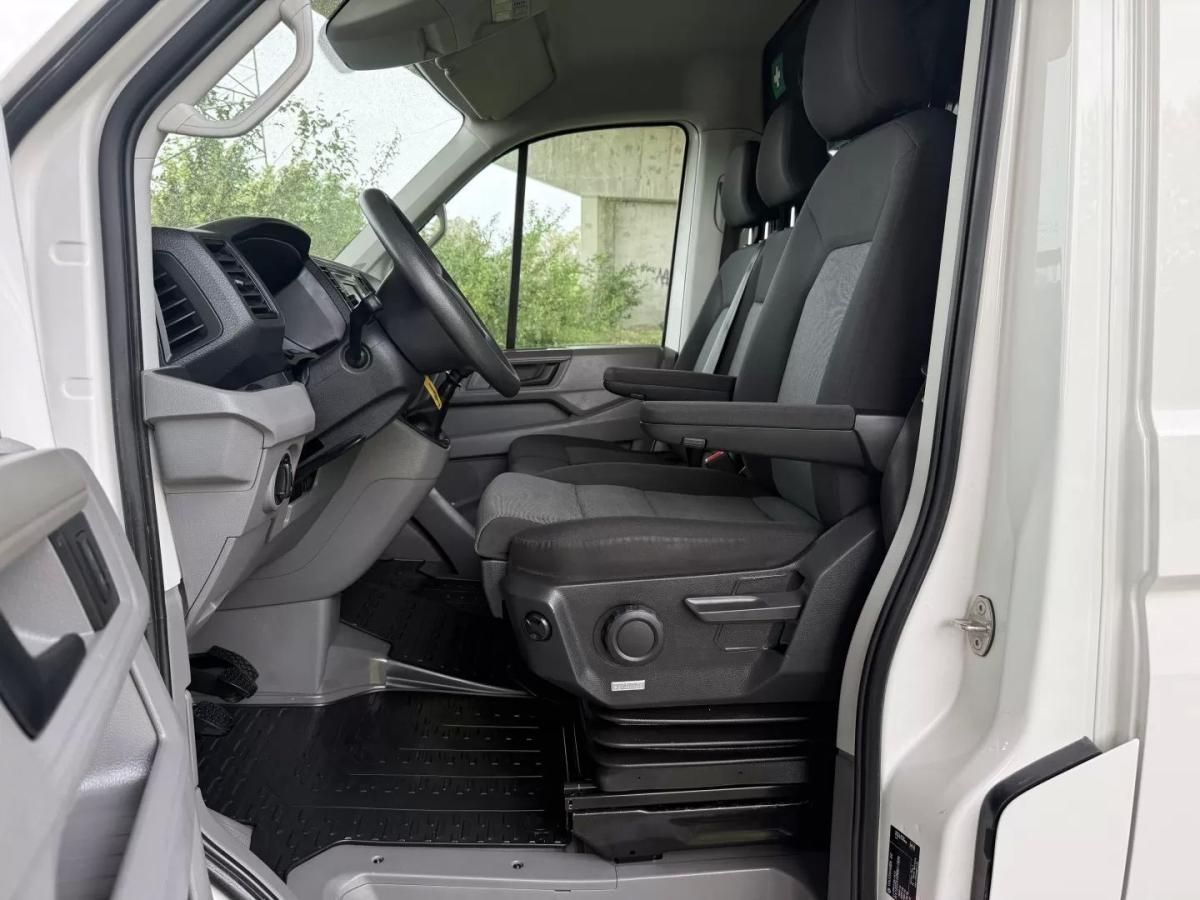 volkswagen-crafter-2022-diesel-2000cc