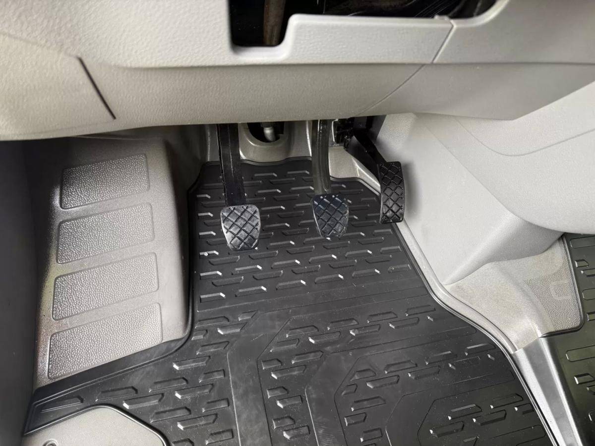 volkswagen-crafter-2022-diesel-2000cc