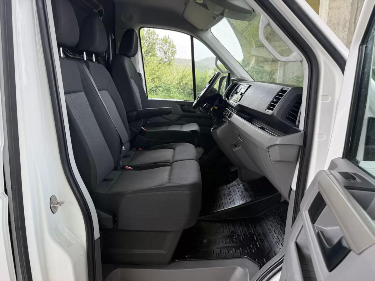 volkswagen-crafter-2022-diesel-2000cc