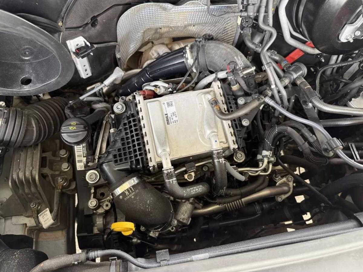 volkswagen-crafter-2022-diesel-2000cc