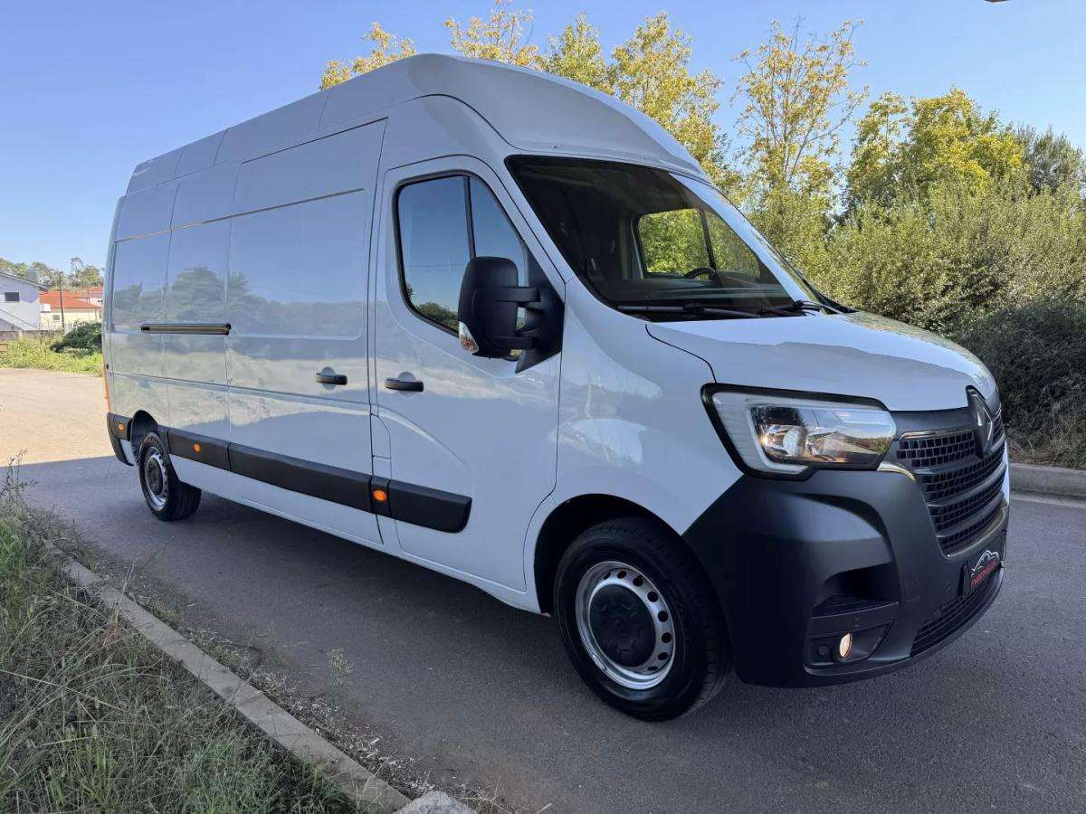 renault-master-2023-diesel-2300cc