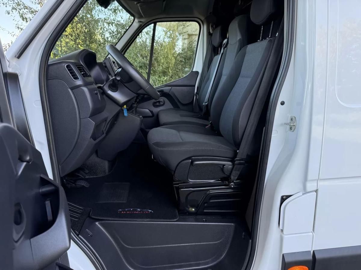 renault-master-2023-diesel-2300cc