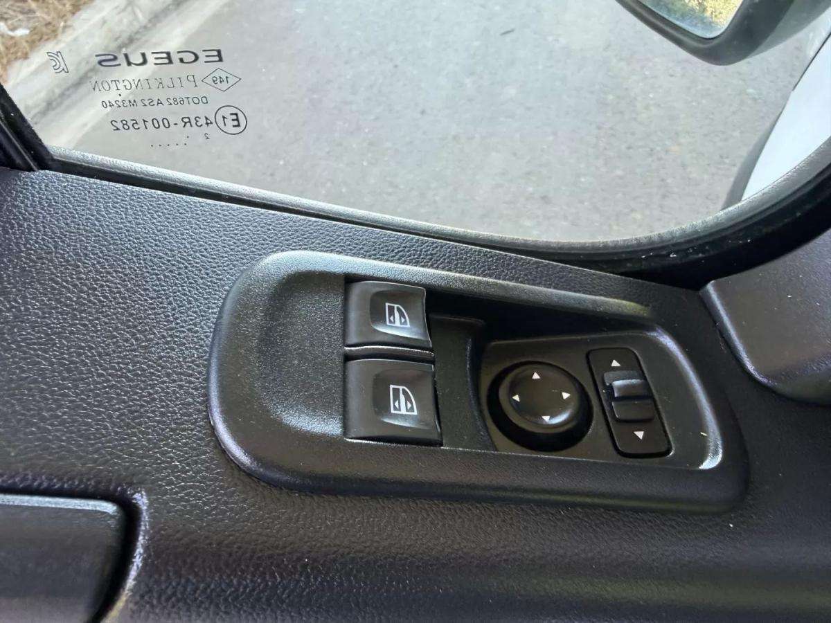 renault-master-2023-diesel-2300cc