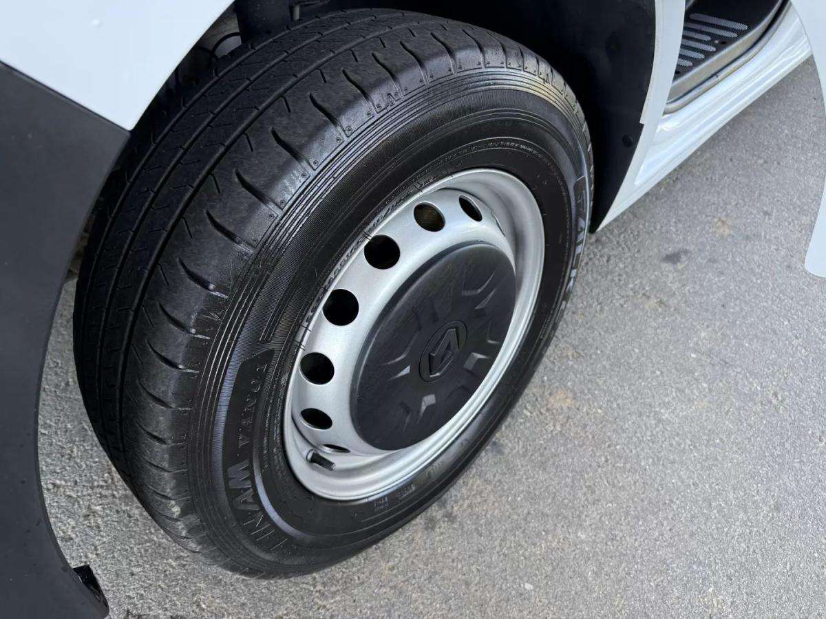 renault-master-2023-diesel-2300cc