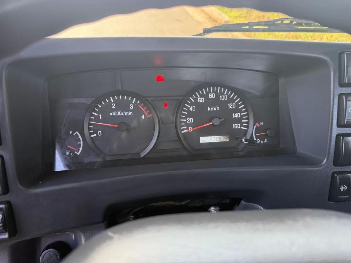 isuzu-nlr-2011-diesel-3000cc