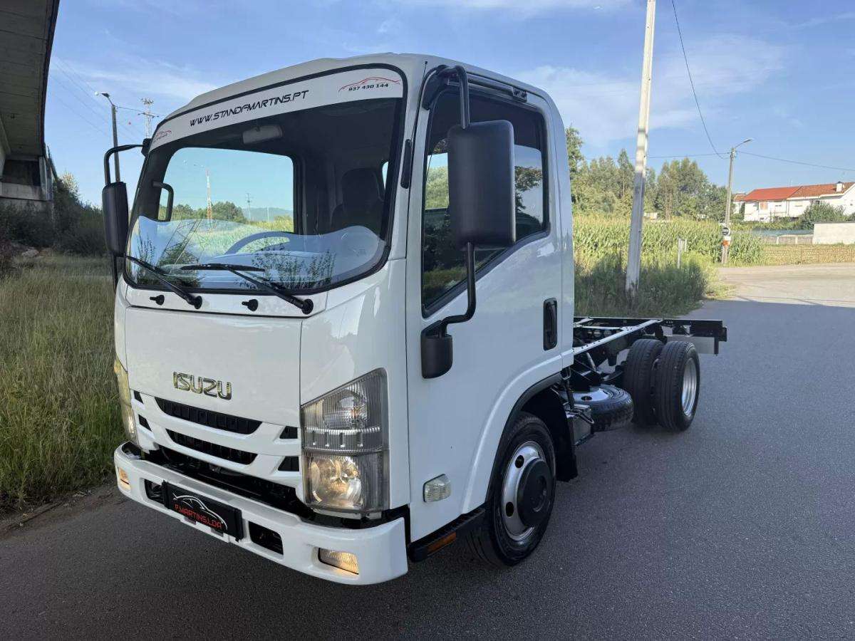 isuzu-nlr-2011-diesel-3000cc