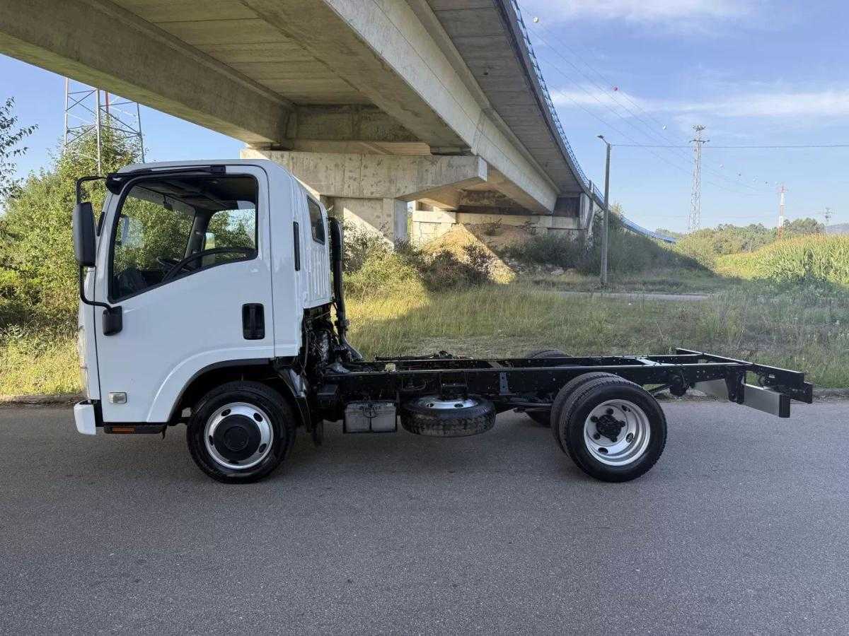 isuzu-nlr-2011-diesel-3000cc