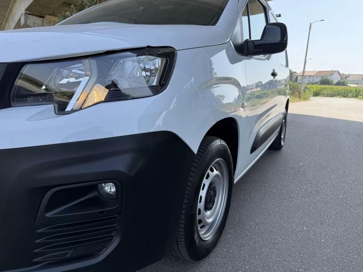 peugeot-partner-2023-diesel-1500cc