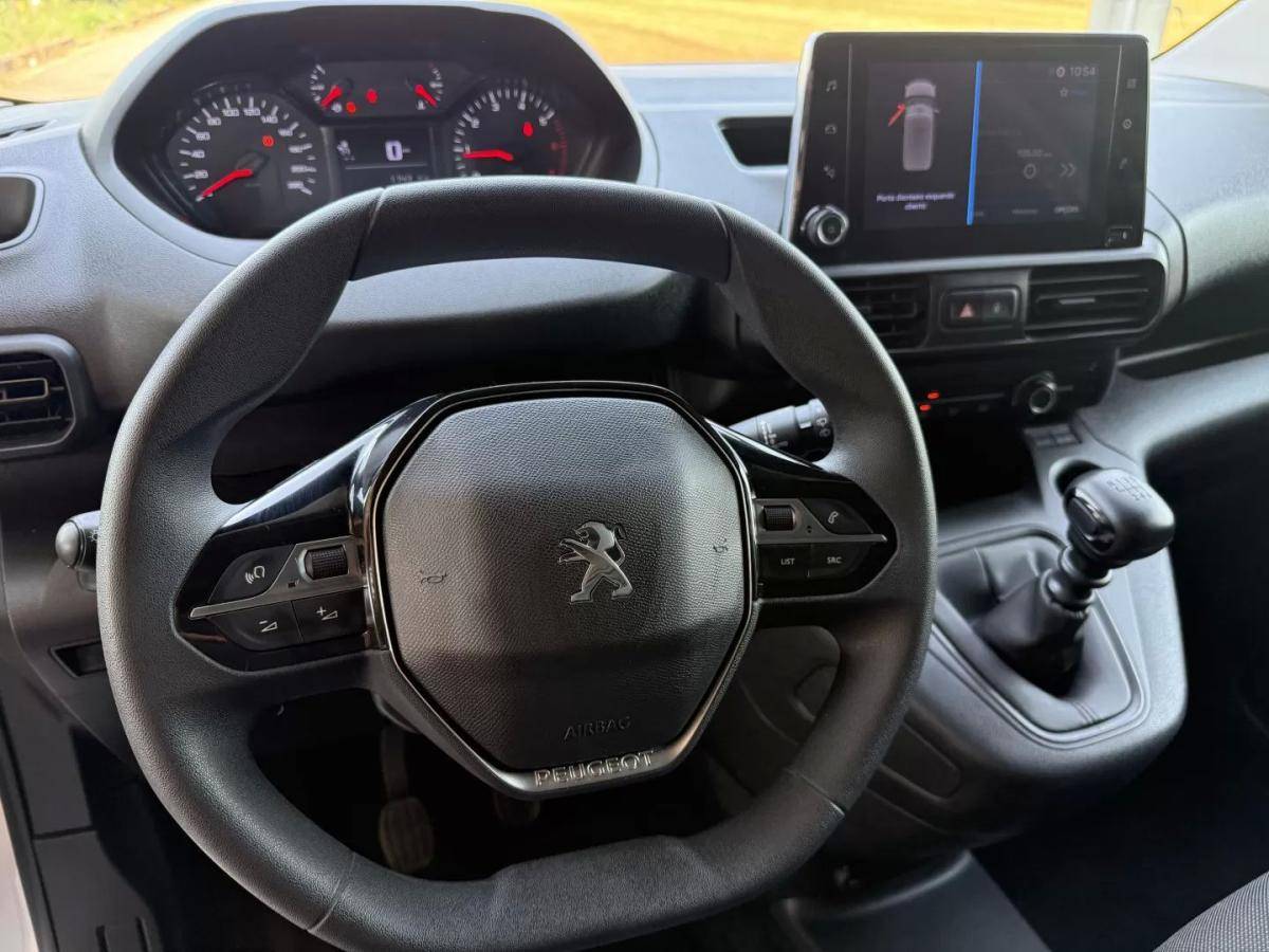 peugeot-partner-2023-diesel-1500cc