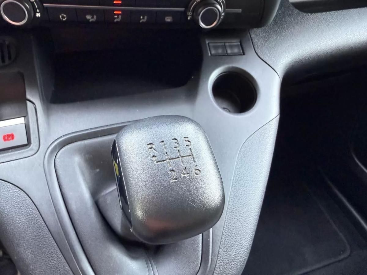 peugeot-partner-2023-diesel-1500cc