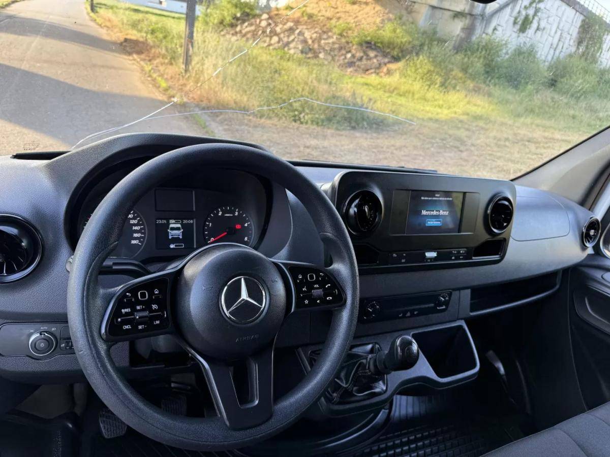 mercedes-benz-sprinter-2022-diesel-2000cc