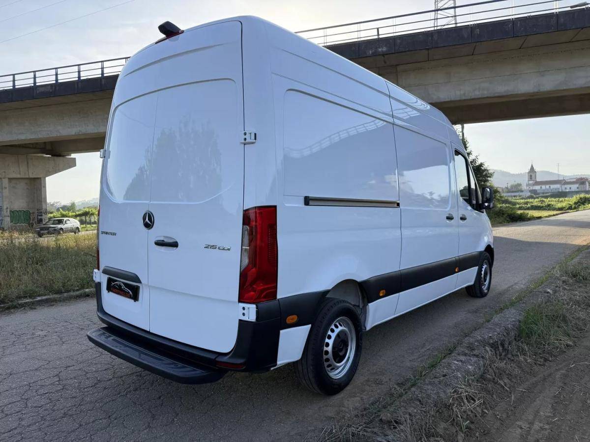 mercedes-benz-sprinter-2022-diesel-2000cc