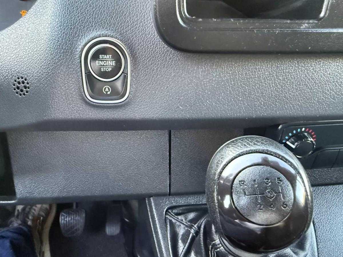 mercedes-benz-sprinter-2022-diesel-2000cc