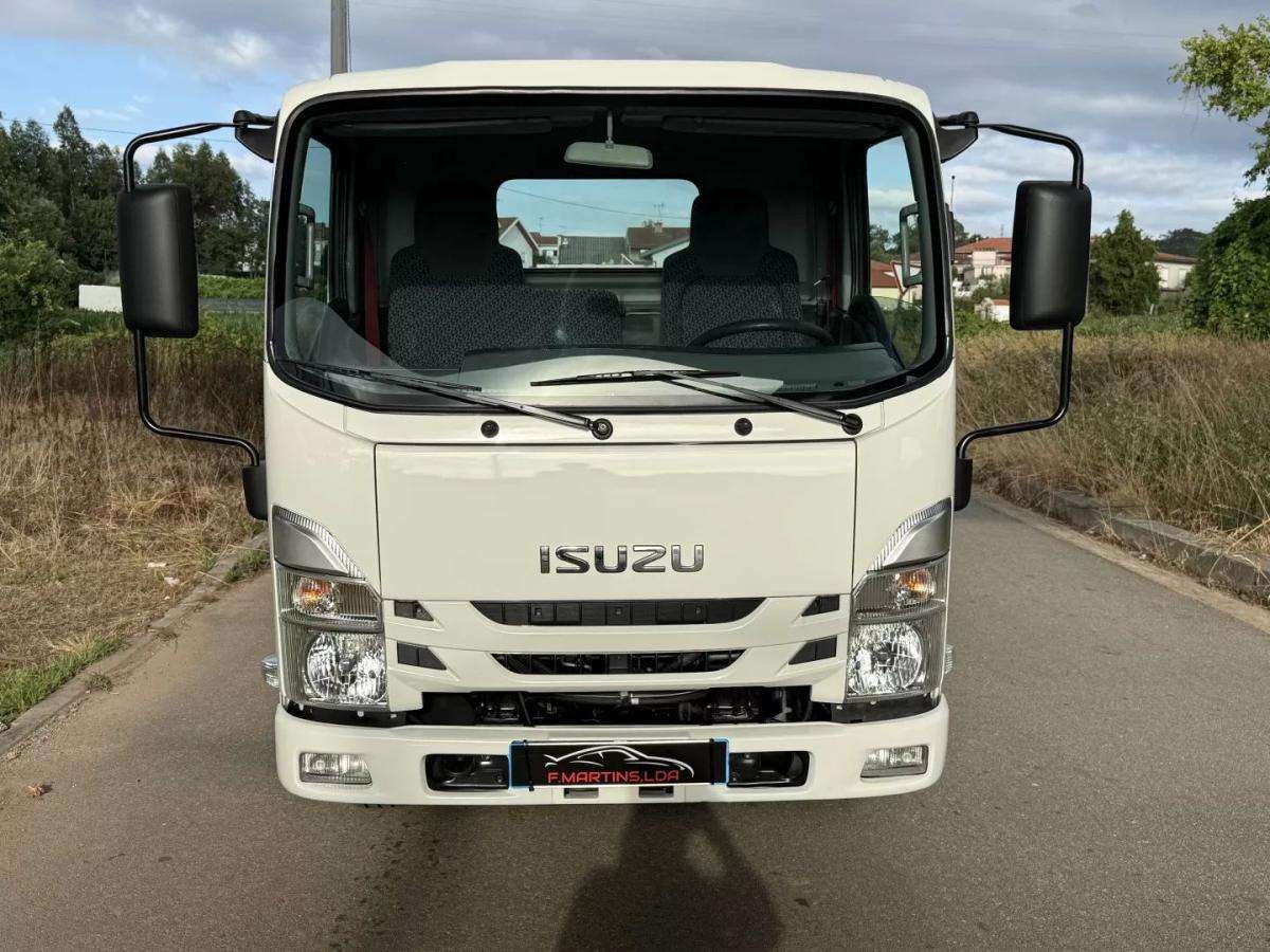 isuzu-nlr-2024-diesel-3000cc