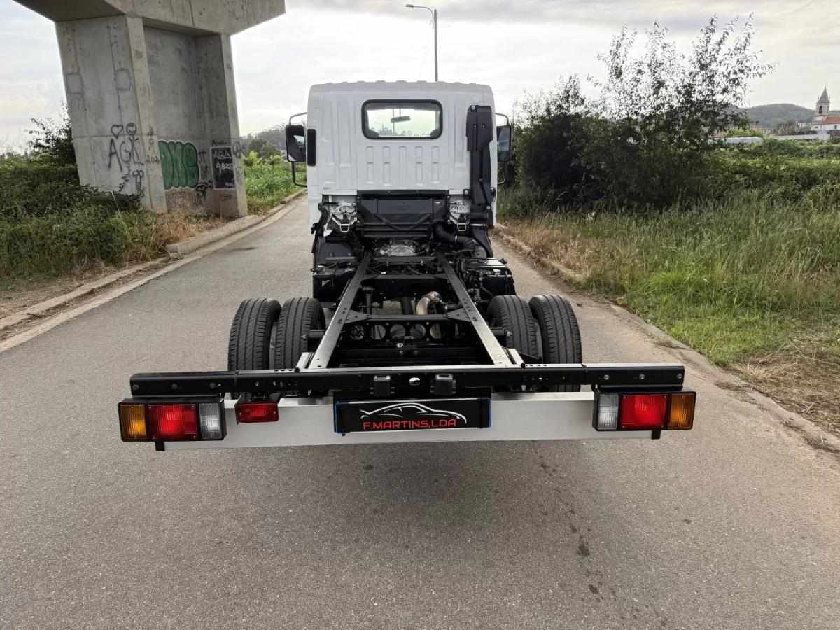 isuzu-nlr-2024-diesel-3000cc
