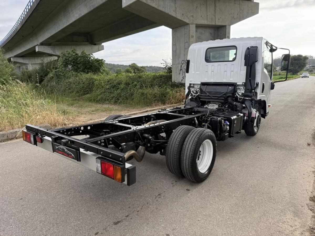 isuzu-nlr-2024-diesel-3000cc