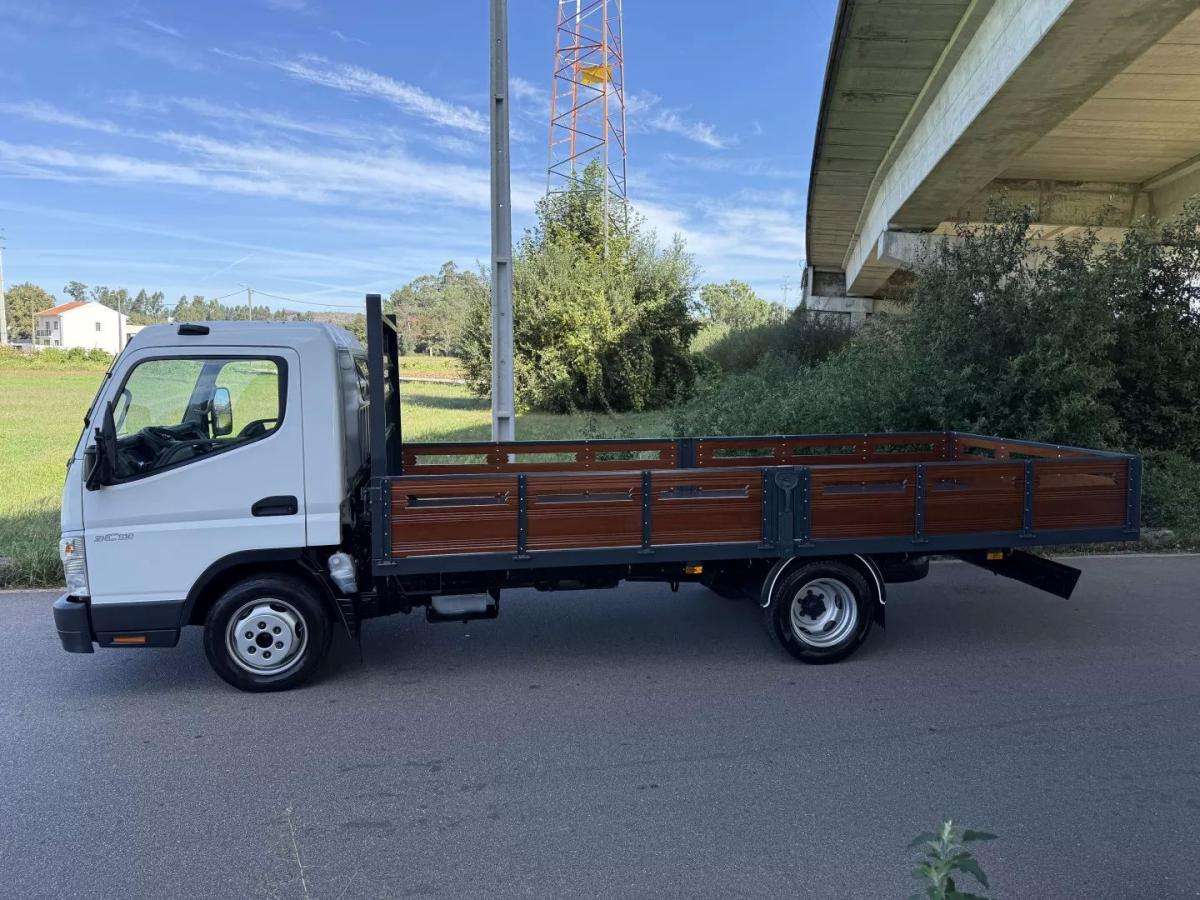 mitsubishi-canter-2009-diesel-3000cc