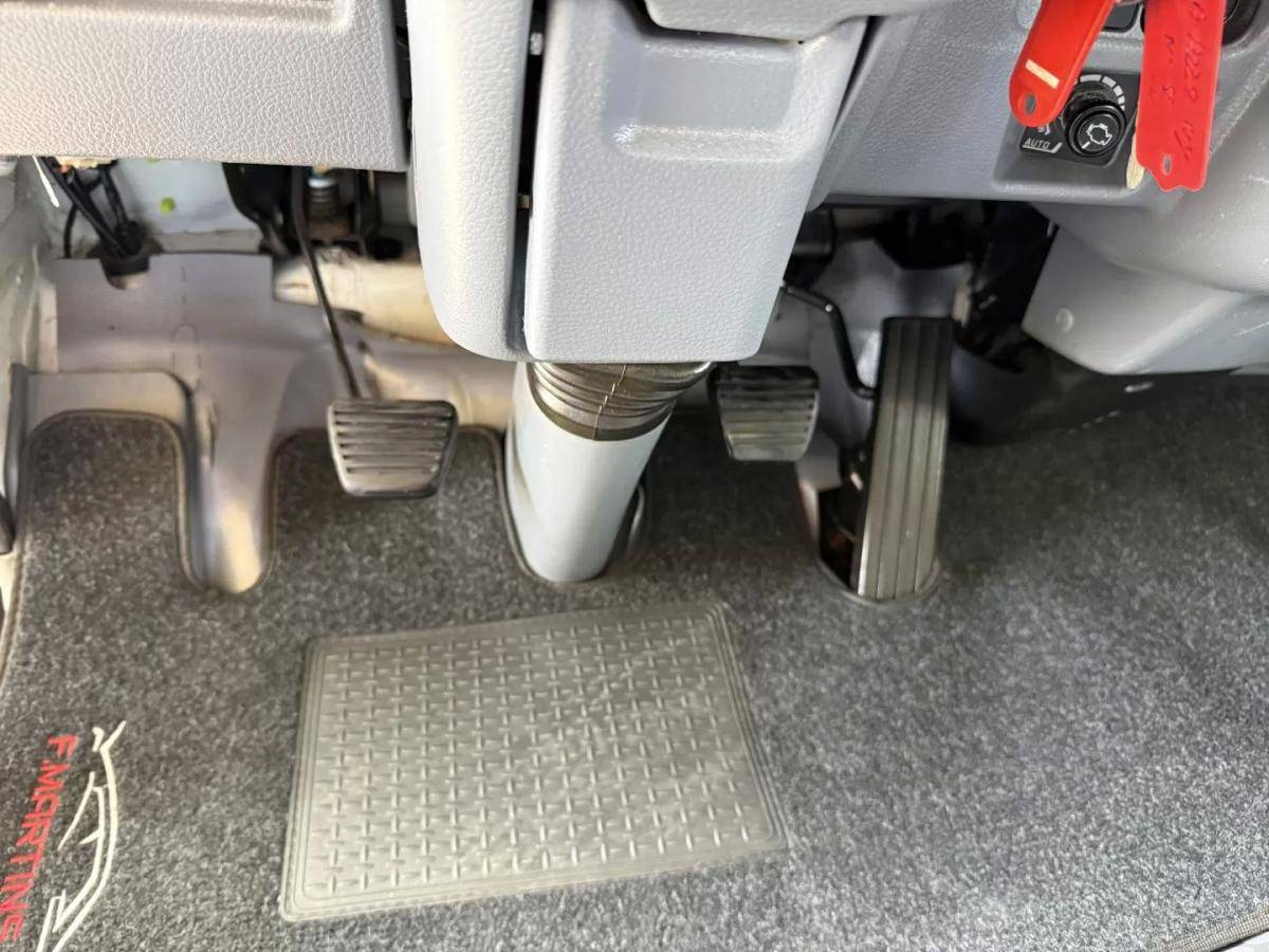 mitsubishi-canter-2009-diesel-3000cc