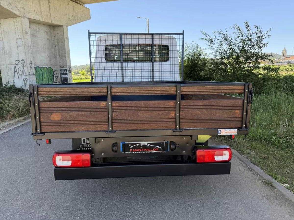 volkswagen-crafter-2021-diesel-2000cc