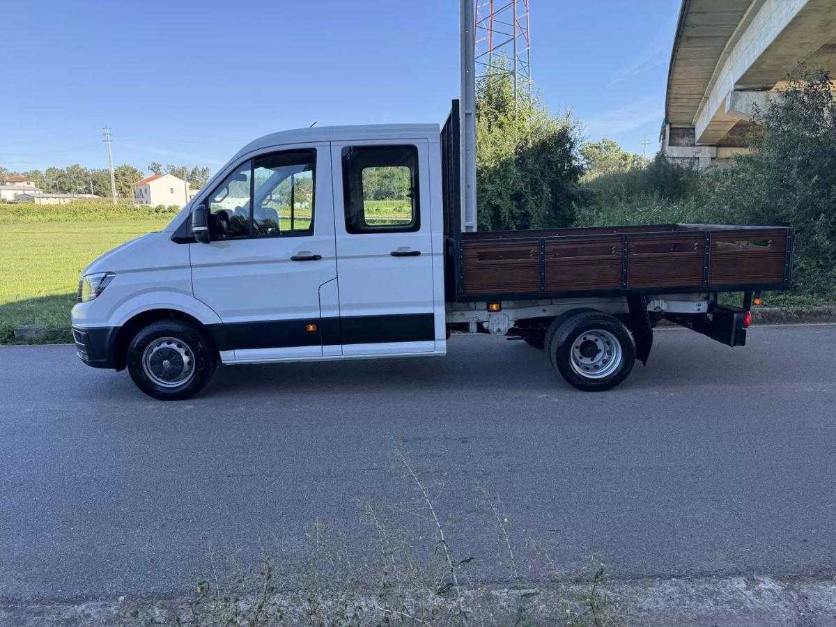 volkswagen-crafter-2021-diesel-2000cc