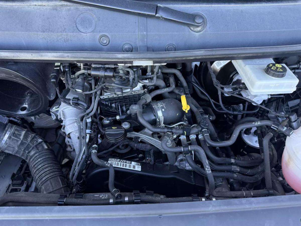 volkswagen-crafter-2021-diesel-2000cc