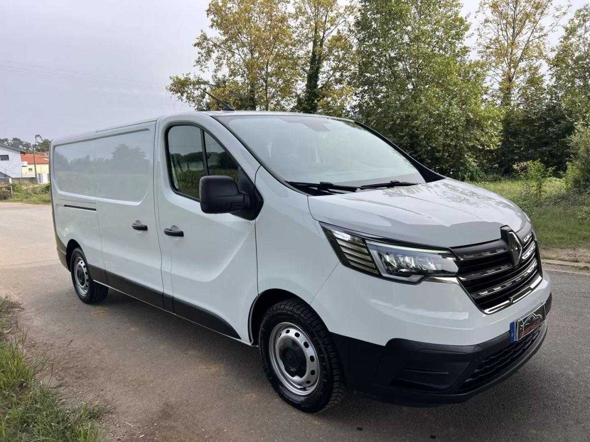 renault-trafic-2022-diesel-2000cc
