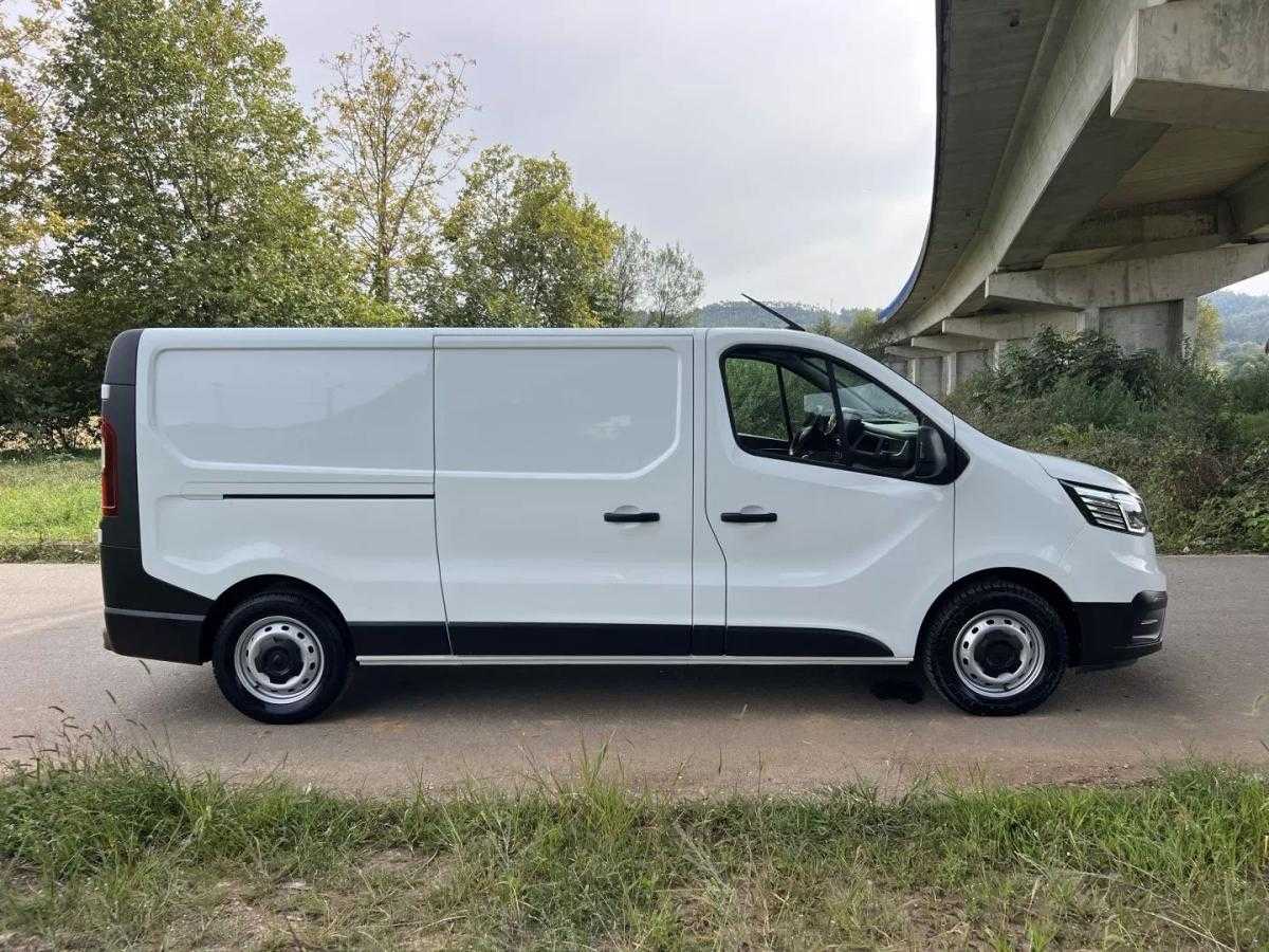 renault-trafic-2022-diesel-2000cc