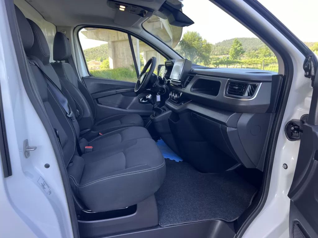renault-trafic-2022-diesel-2000cc