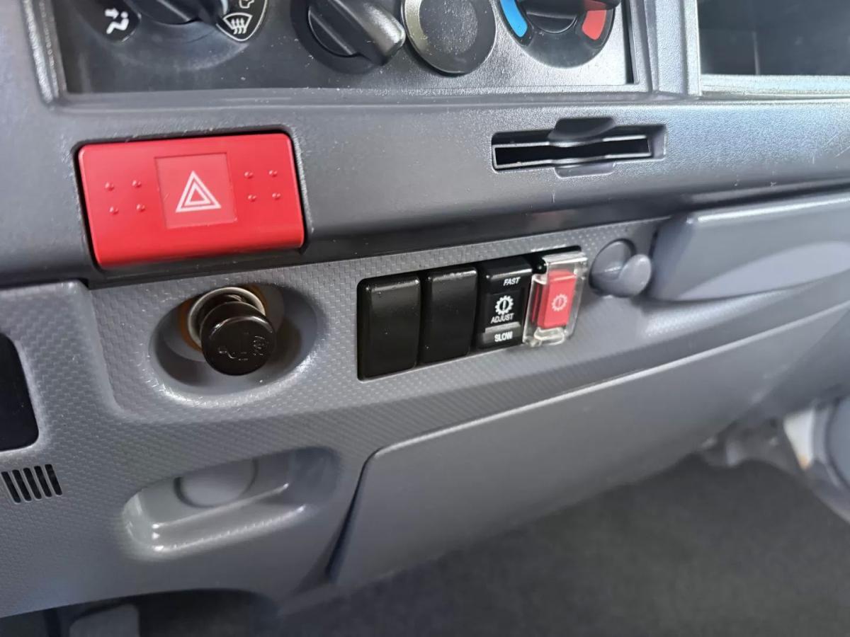 isuzu-nlr-2013-diesel-3000cc