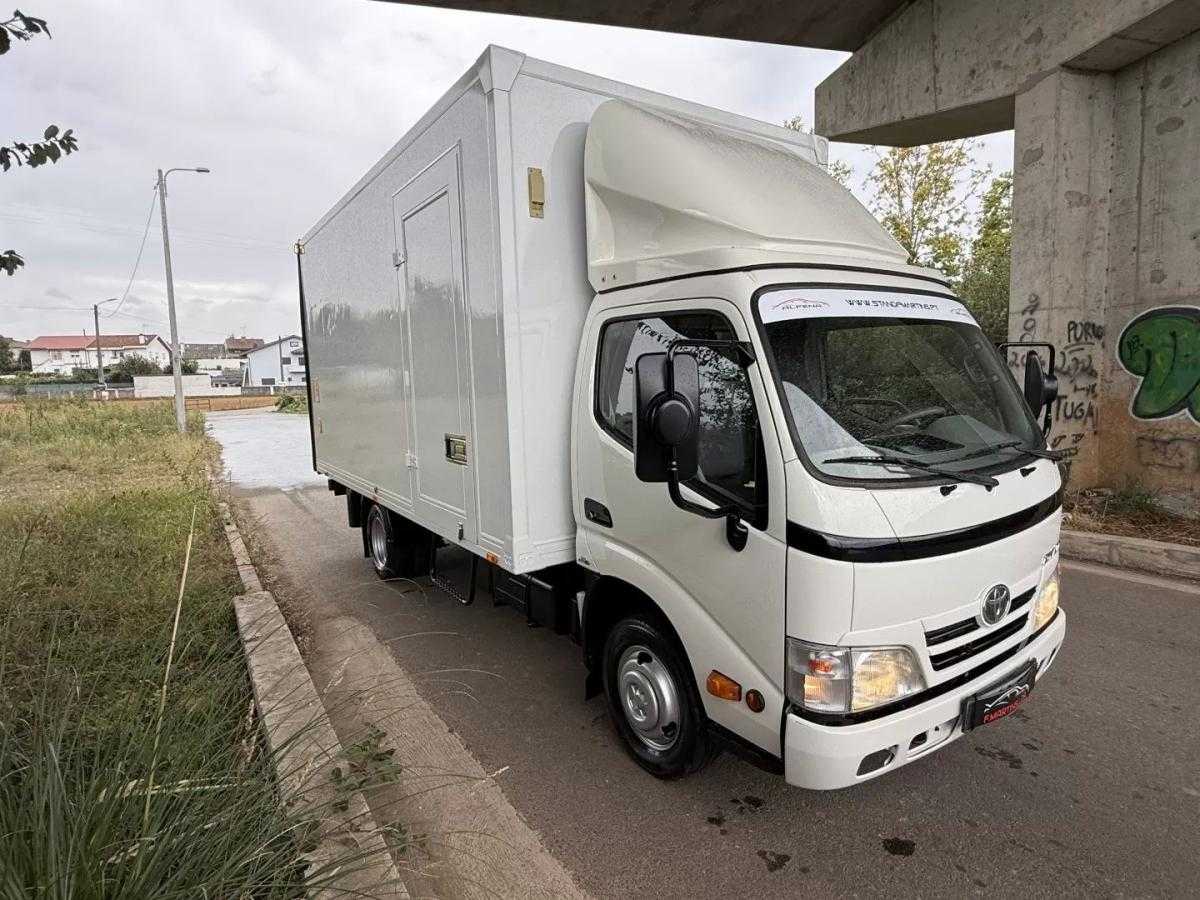 toyota-dyna-2008-diesel-3000cc