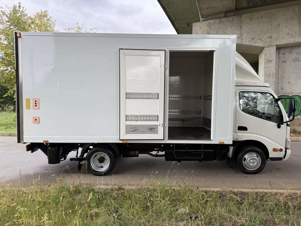 toyota-dyna-2008-diesel-3000cc