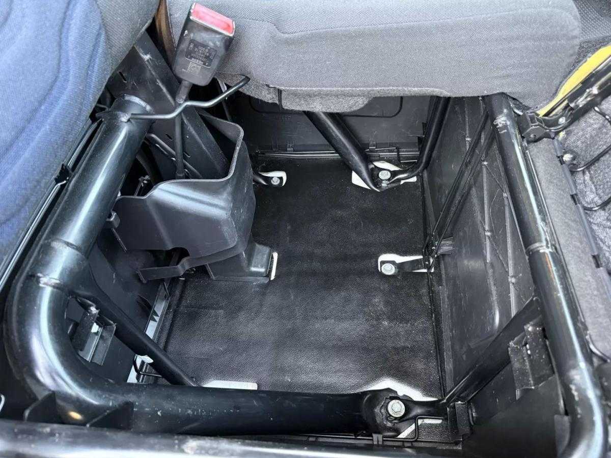 iveco-daily-2019-diesel-2300cc