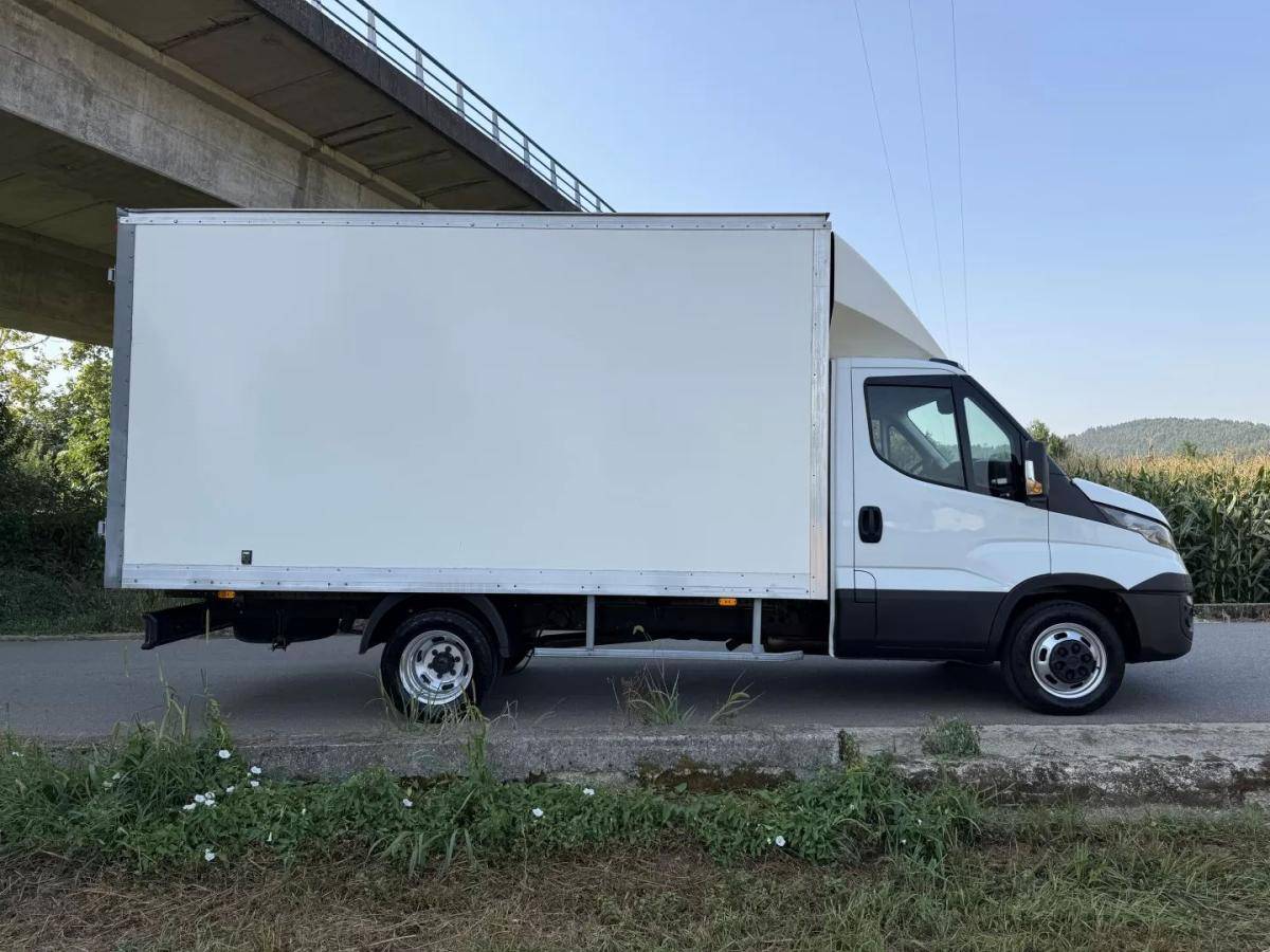 iveco-daily-2019-diesel-2300cc