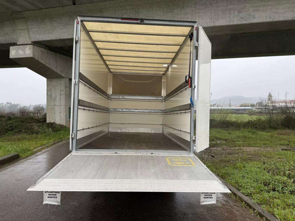 iveco-daily-2020-diesel-2300cc