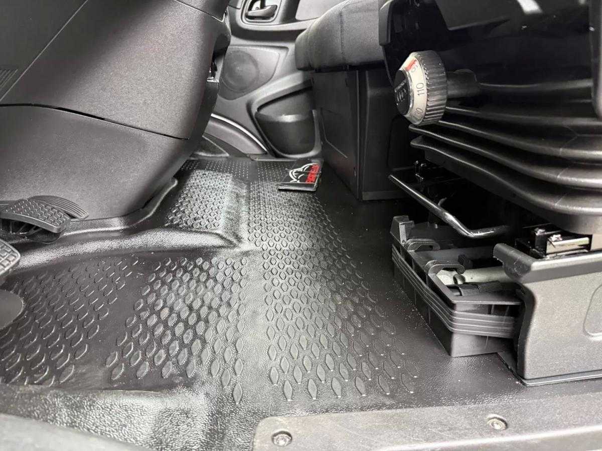 iveco-daily-2020-diesel-2300cc