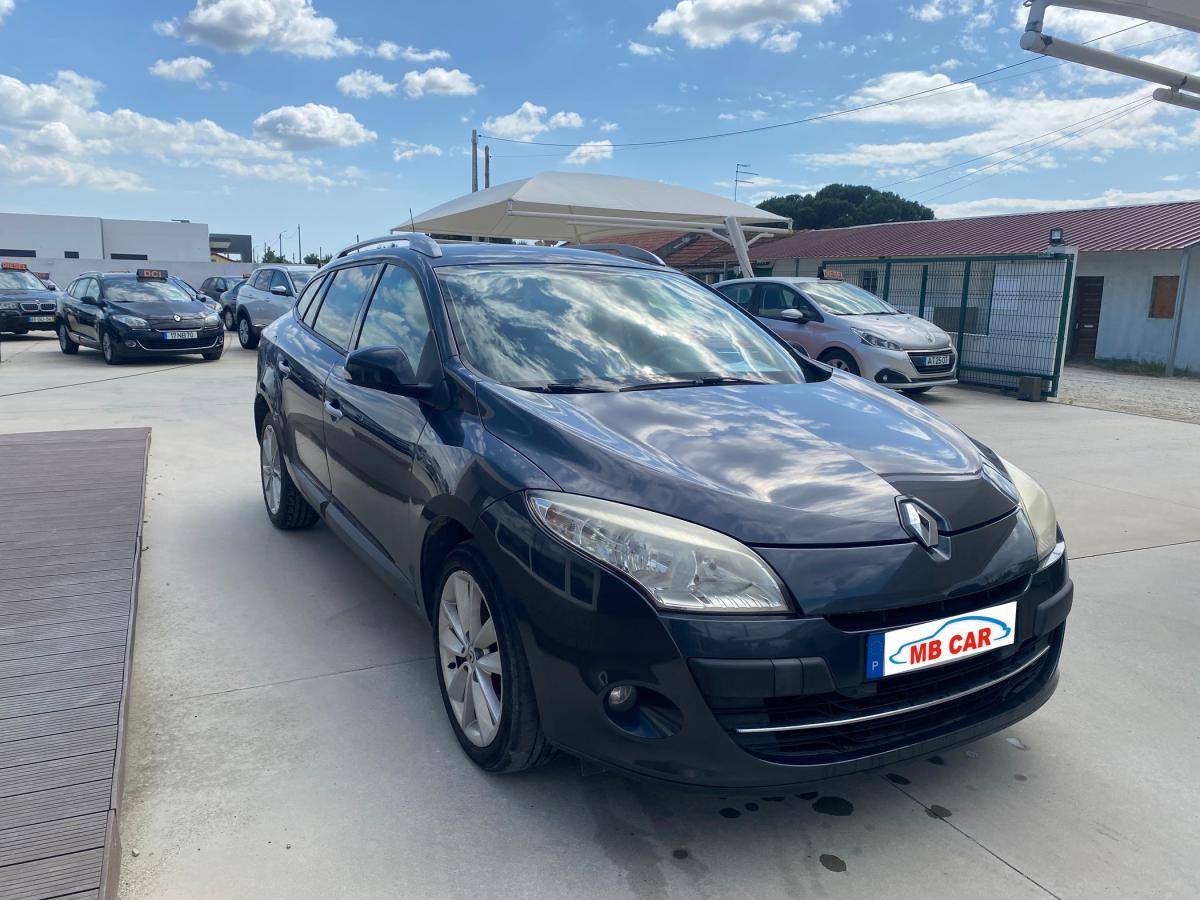 renault-megane-sport-tourer-2010-diesel-1461cc