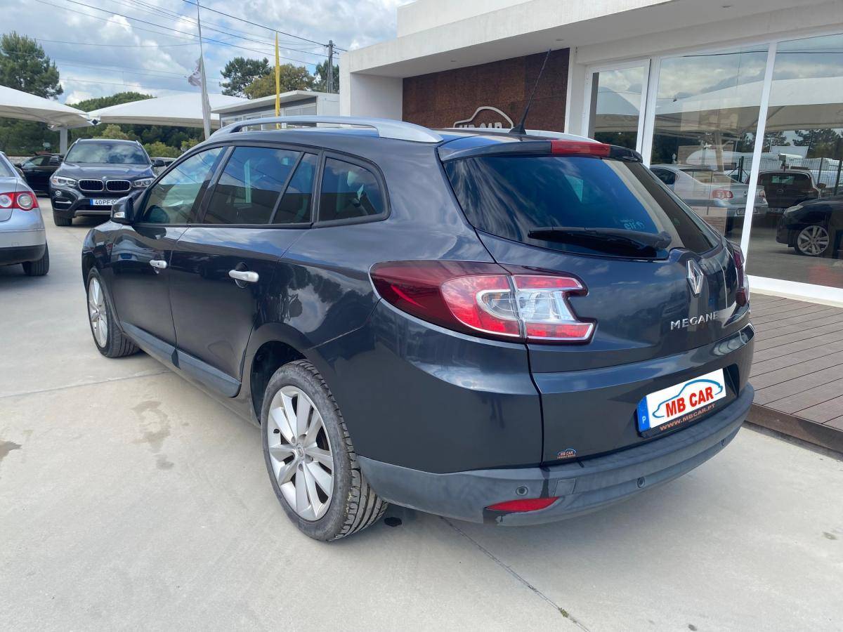 renault-megane-sport-tourer-2010-diesel-1461cc