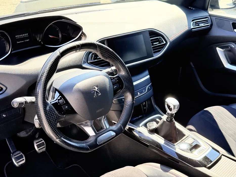 peugeot-308-sw-2015-gasolina-1199cc