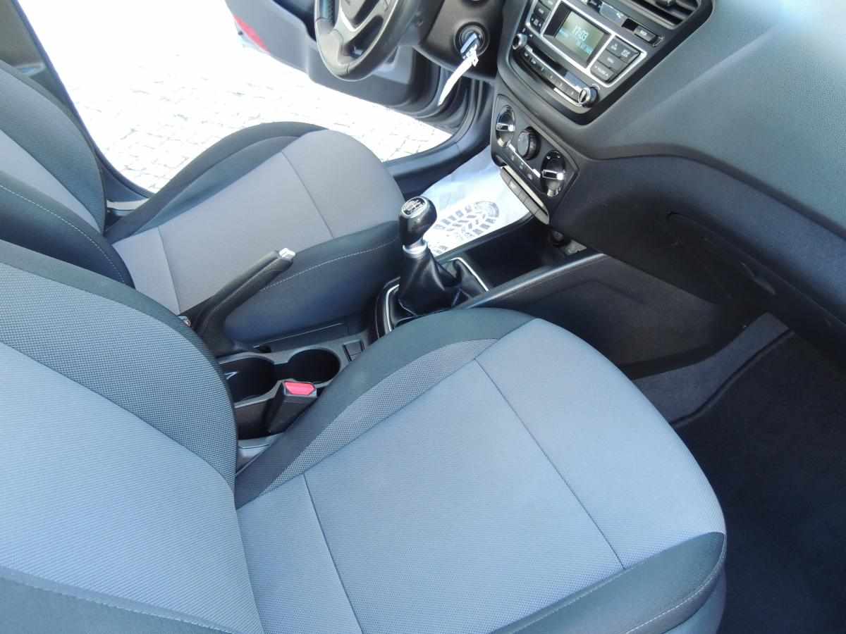 hyundai-i20-1-2-blue-2017-gasolina-1248cc