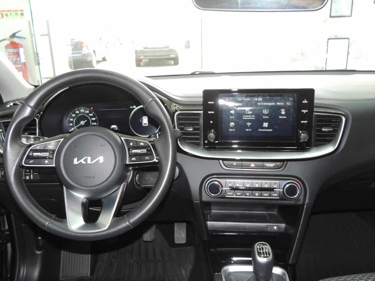 kia-ceed-1-0-120cv-2023-gasolina-998cc