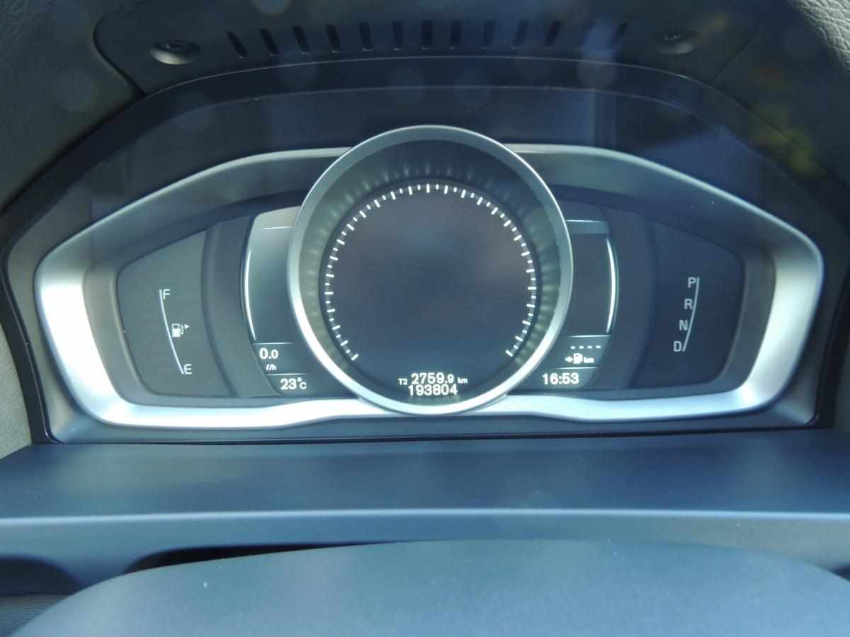 volvo-v60-d3-2-0-2015-diesel-1984cc