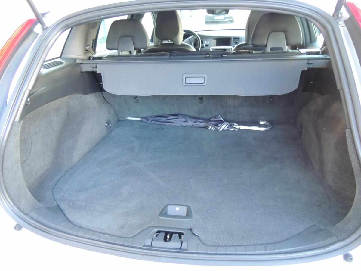 volvo-v60-d3-2-0-2015-diesel-1984cc