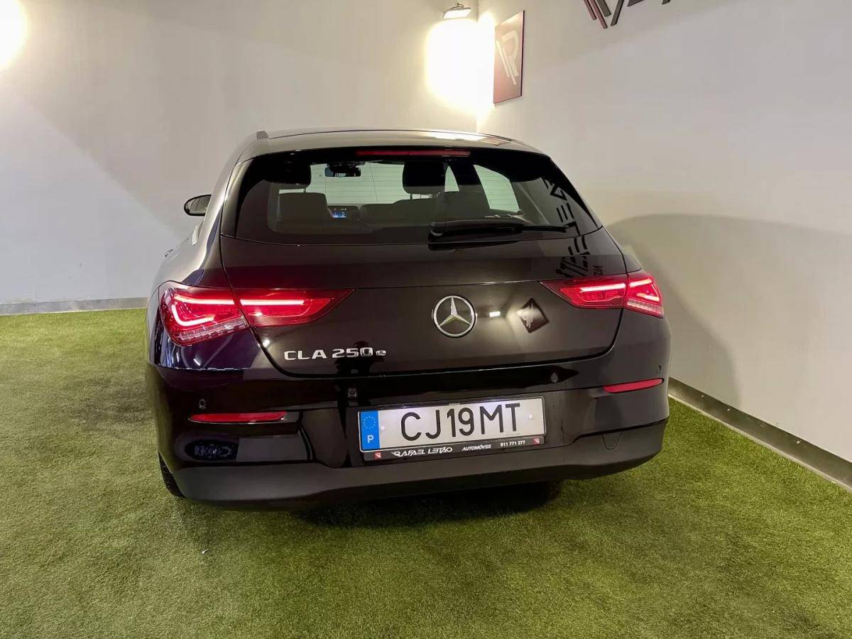 mercedes-benz-cla-2022-hibrido-1332cc