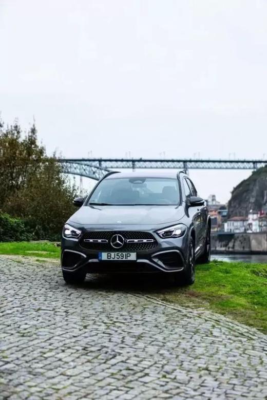 mercedes-benz-gla-2024-hibrido-1332cc