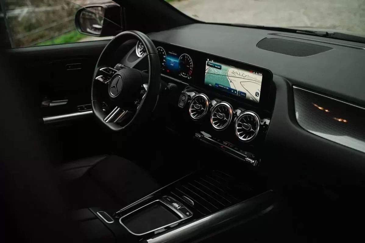 mercedes-benz-gla-2024-hibrido-1332cc