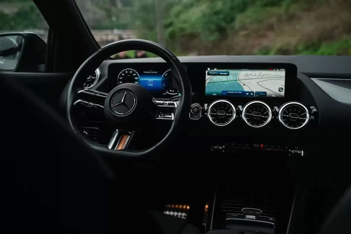 mercedes-benz-gla-2024-hibrido-1332cc