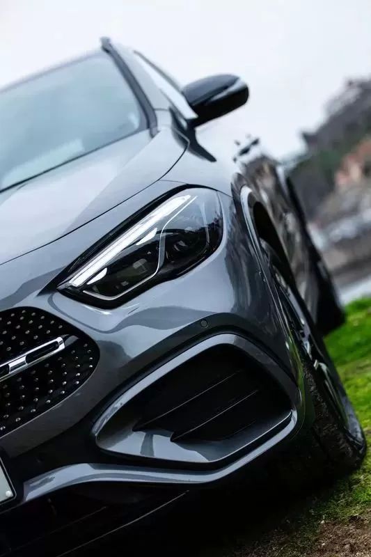 mercedes-benz-gla-2024-hibrido-1332cc