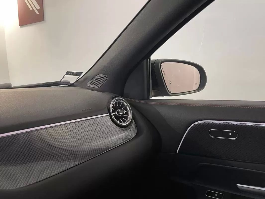 mercedes-benz-gla-2024-hibrido-1332cc